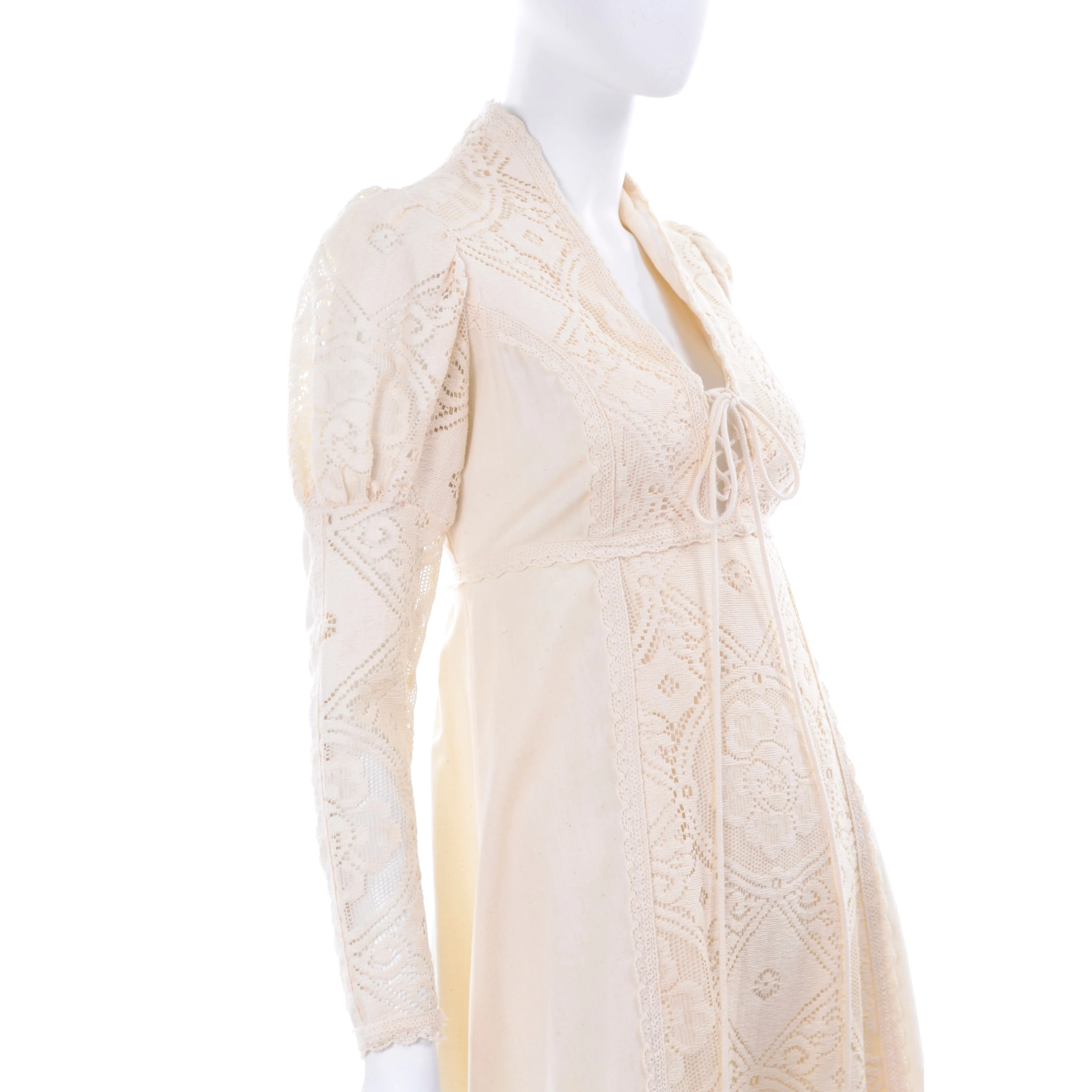 1970s Gunne Sax Cream Wedding Dress w/ Lace Leg of Mutton Sleeves