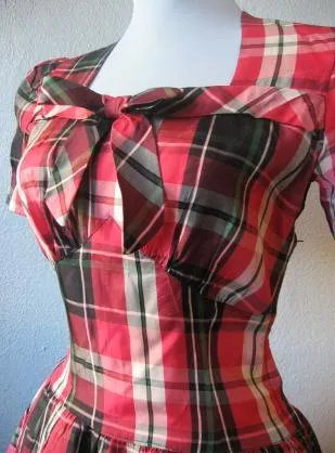 40s Women's Dress Party Vintage Tartan Plaid Taffeta Red Black Puff Sleeve Small VFG