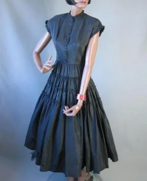 50s Women's Dress Vintage New Look Cocktail Party Full Skirt Taffeta Small to Medium  Young Hollywood VFG